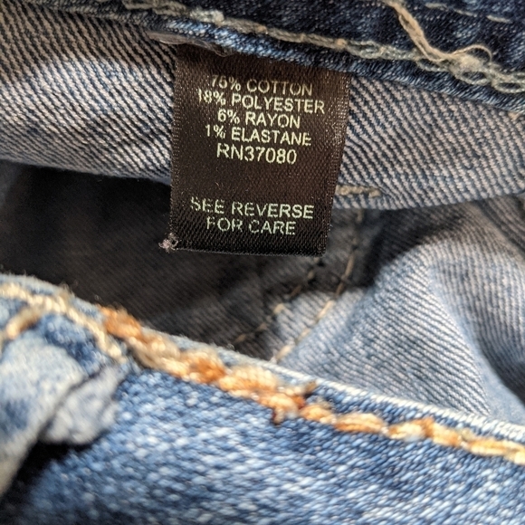 Cato Contemporary Capris Women's Size 6 - Picture 3 of 8